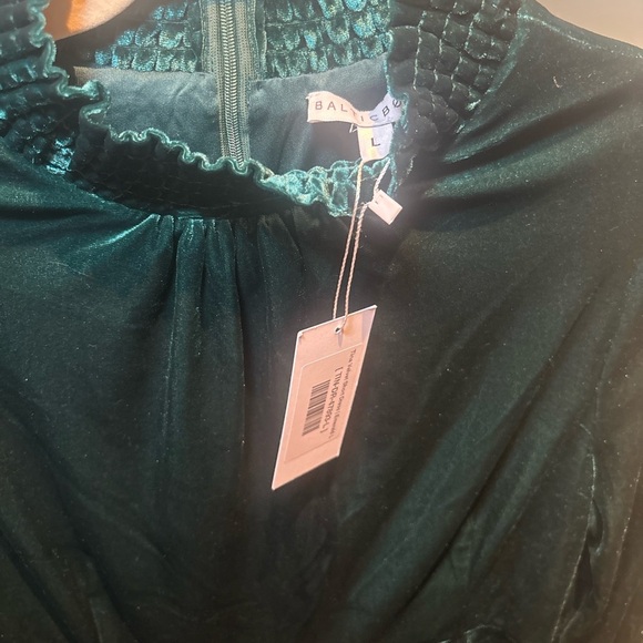 Baltic Born Tina Velvet Emerald Dress - Picture 4 of 6